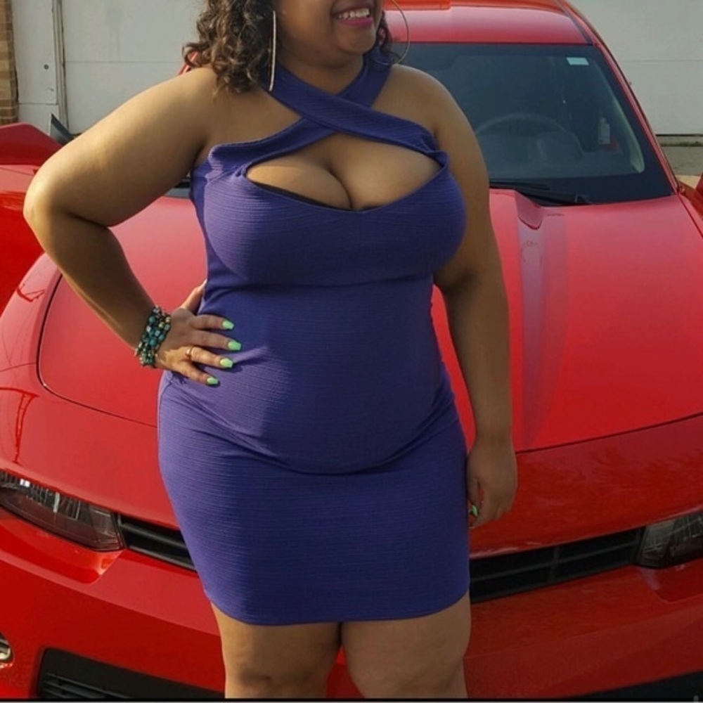 Cute plus size dress that will accentuate all of your curves